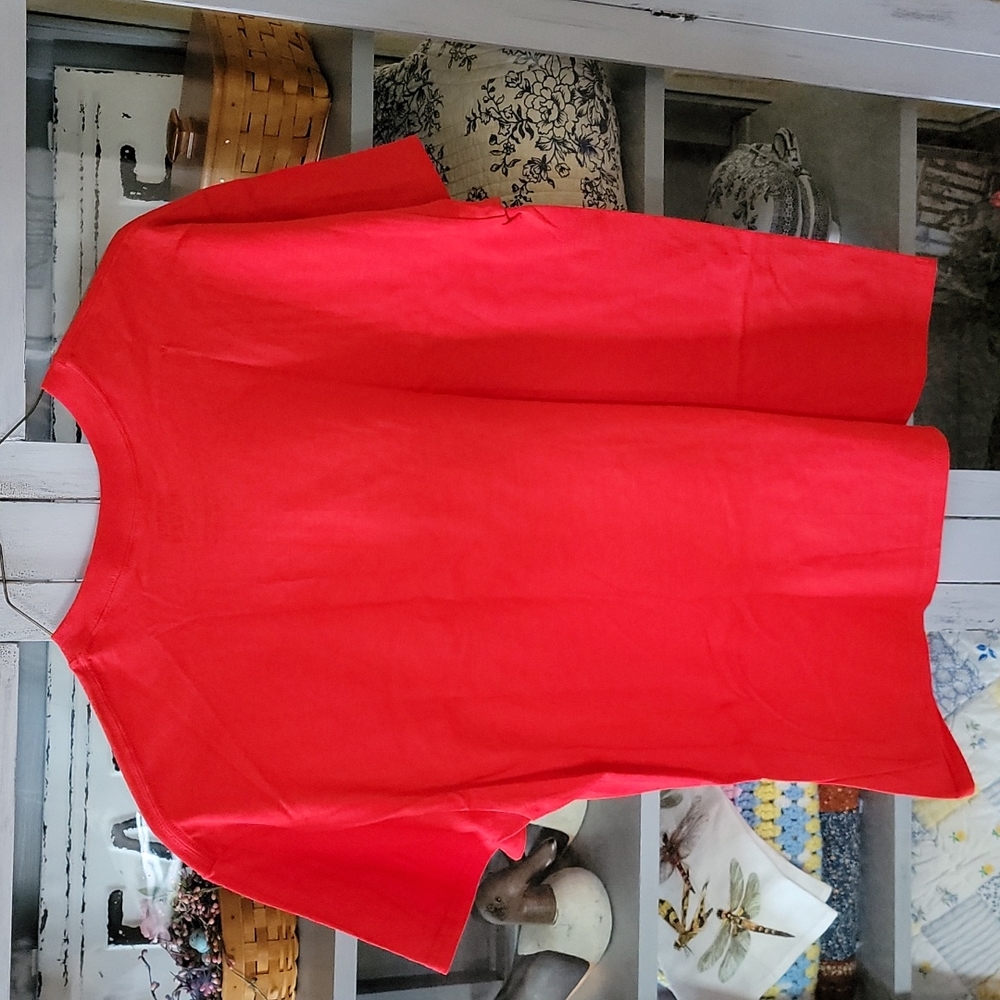 NWOT Unisex Boat don't run on Free" Tee - Picture 2 of 2